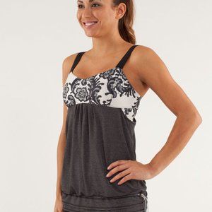 Lululemon Run Back On Track Tank 10 Black